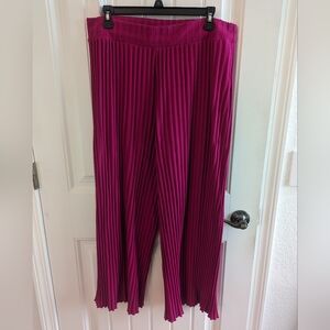 Wide Legged Elastic Pants